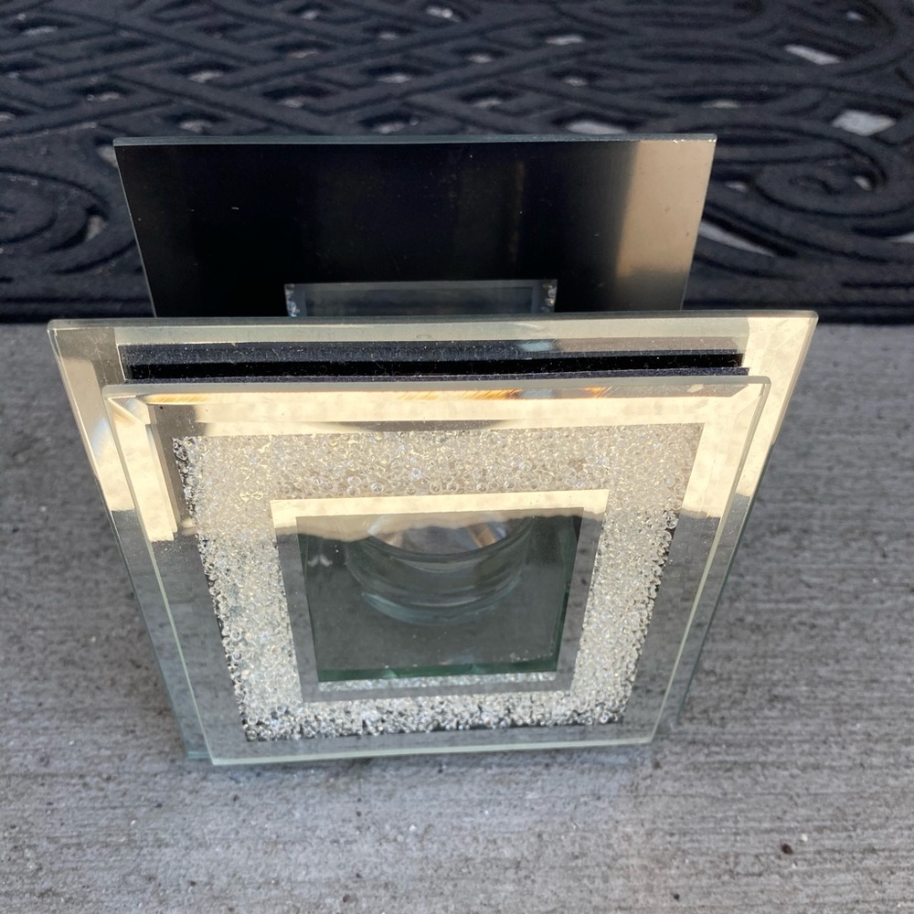 Decorative candle holder